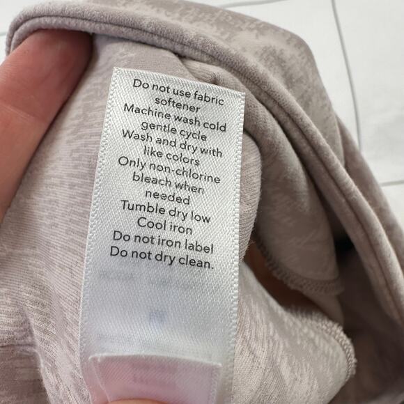 Athleta Leggings Womens Medium Pink Elation Textured Frosted Floral Yoga Pilates - Picture 6 of 11